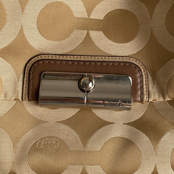 Never Worn Coach Purse with Adjustable Detachable Strap - Picture 2 of 13